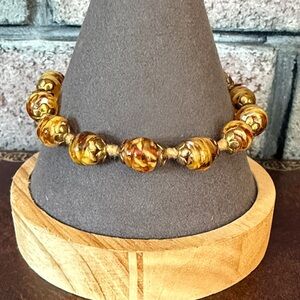 Vintage gold honey glass Venetian white flower millefiori beaded bracelet 6.75